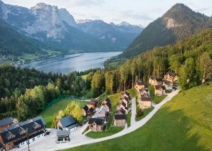 Ausseerland Nahe Skipisten 格伦德尔湖