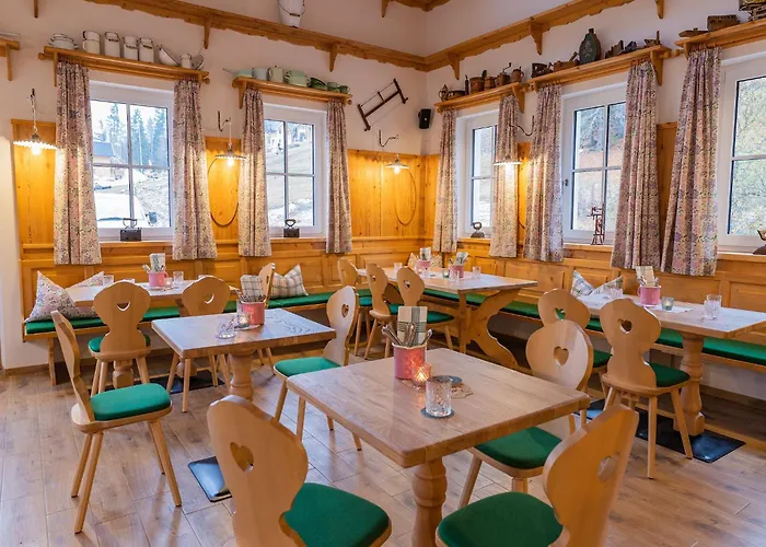 公寓 Ausseerland Nahe Skipisten 格伦德尔湖